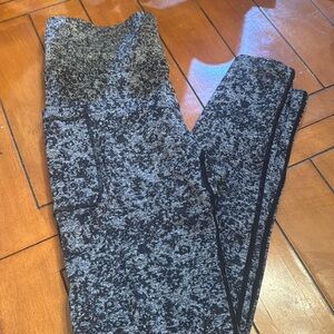 Kitty gains leggings